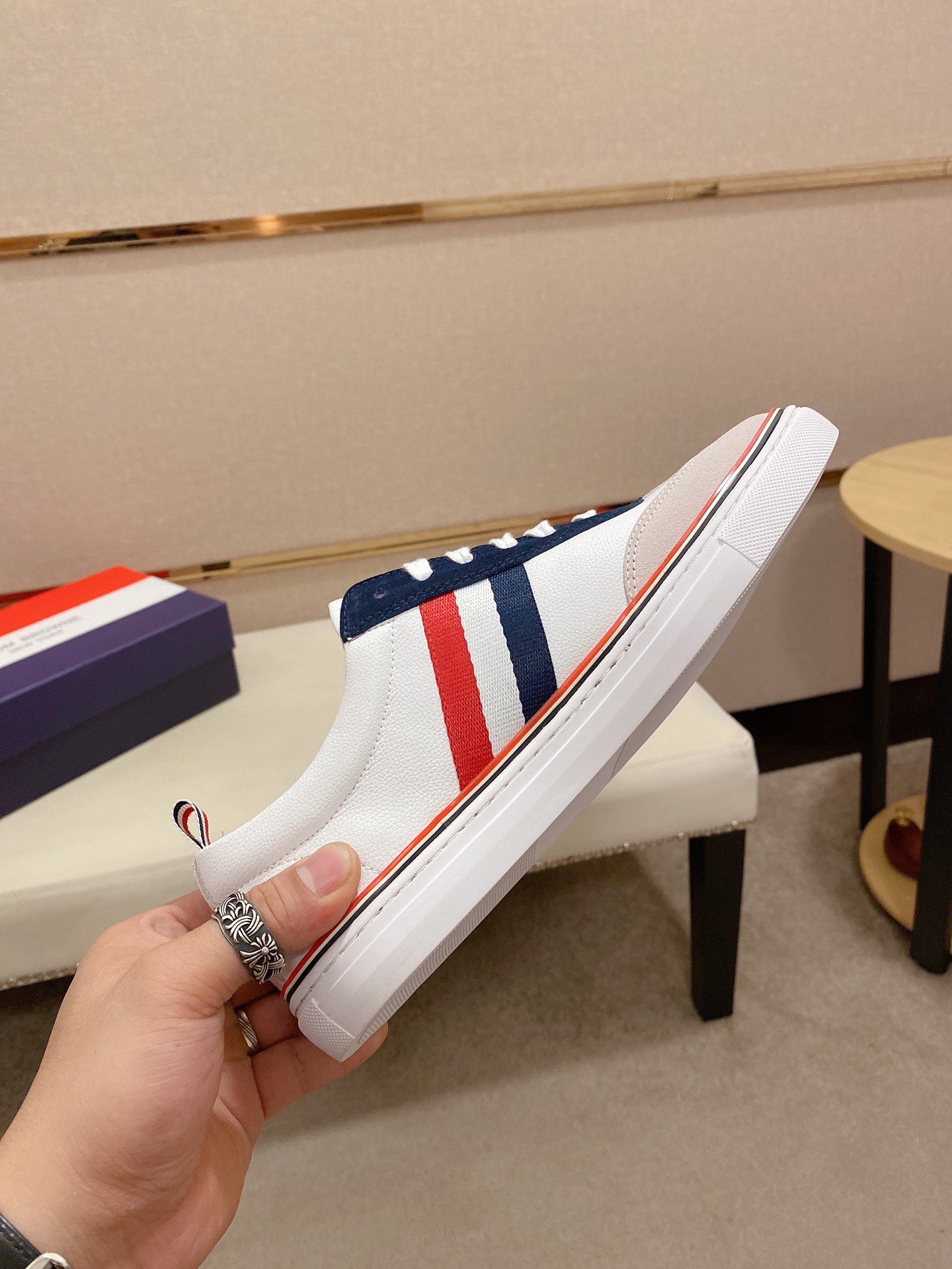 Thom Browne Low Top Sneaker 6 - vstockx