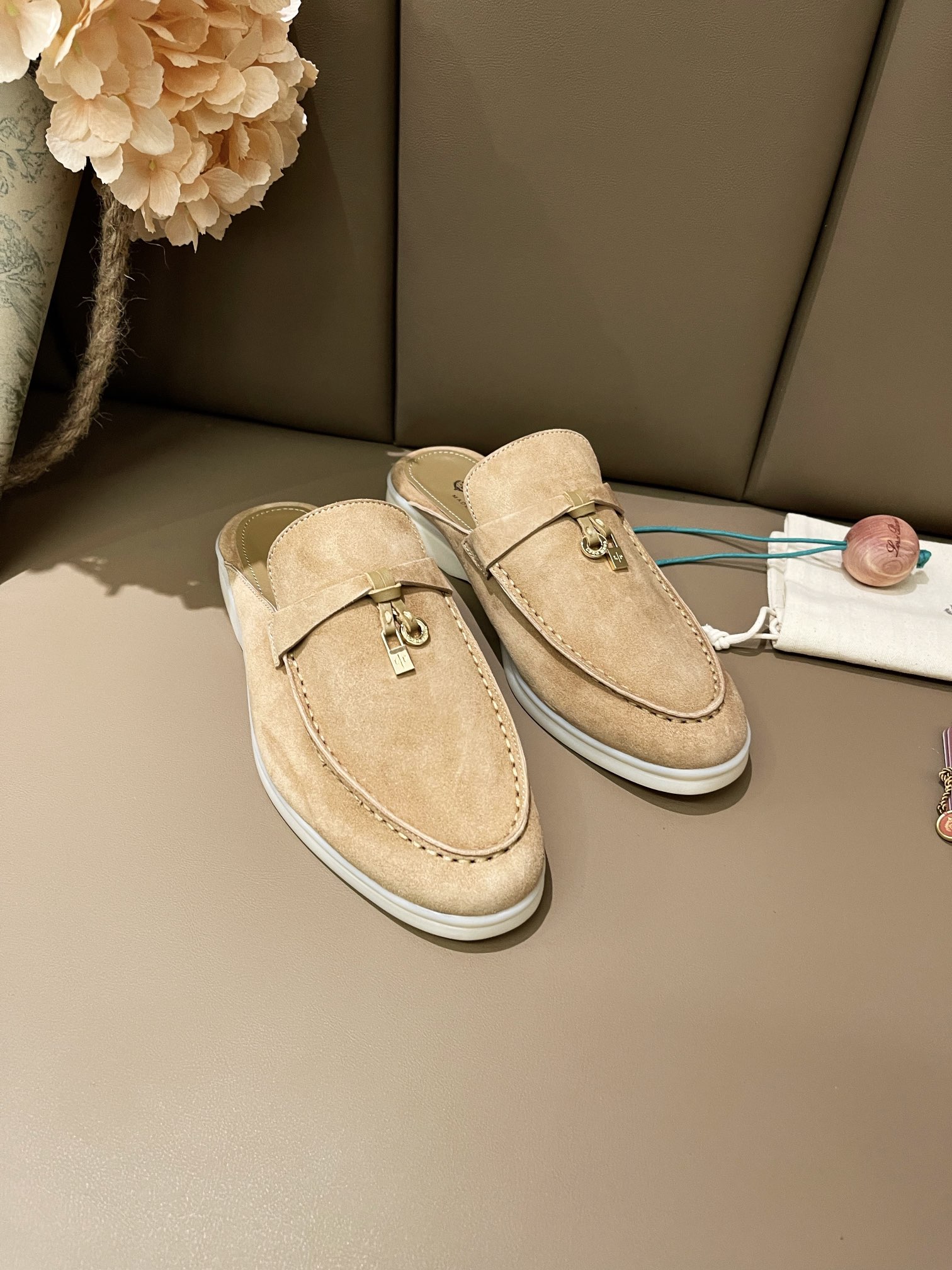 Loro Piana shoes 249 - vstockx