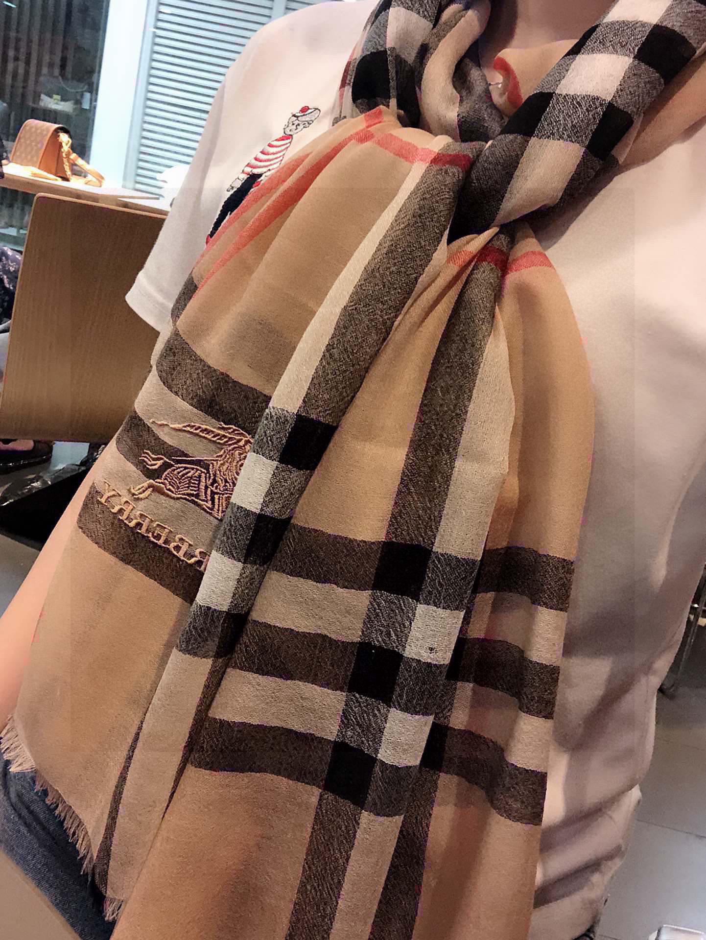 Streetwear Scarf BURBERRY 329015 size�?0*210cm - vstockx