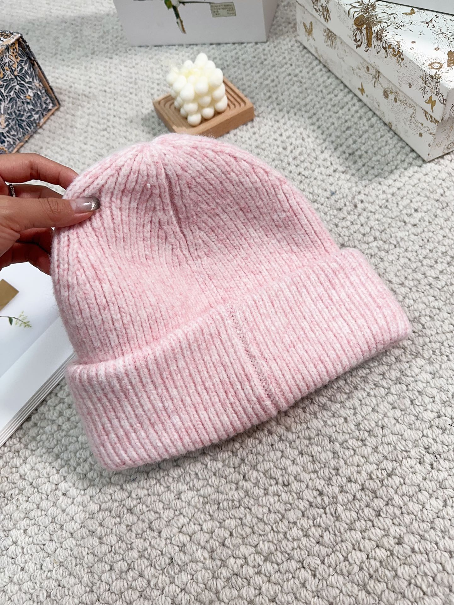 Streetwear Hat Chanel 329317 - vstockx