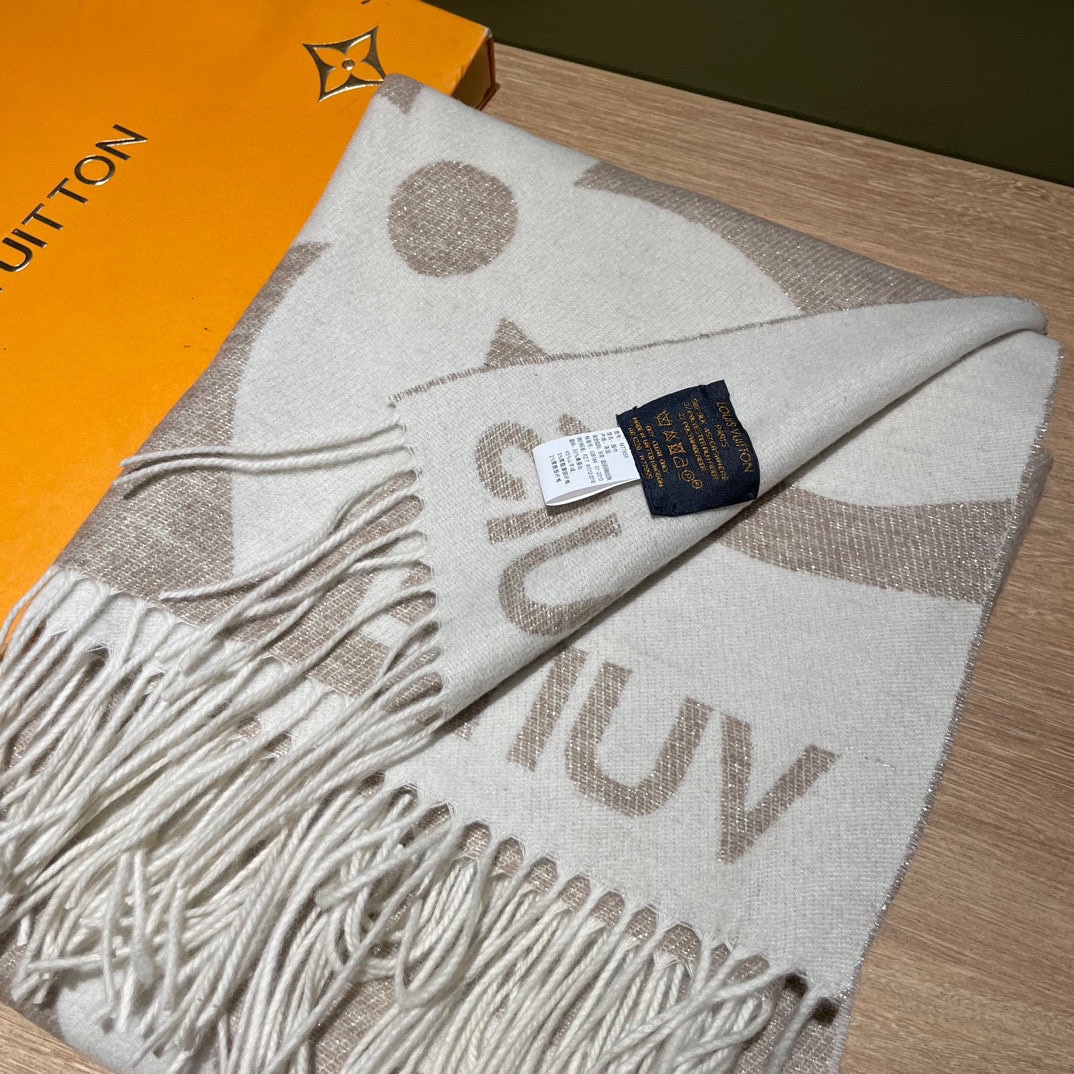 Streetwear Hat LV 329125 - vstockx