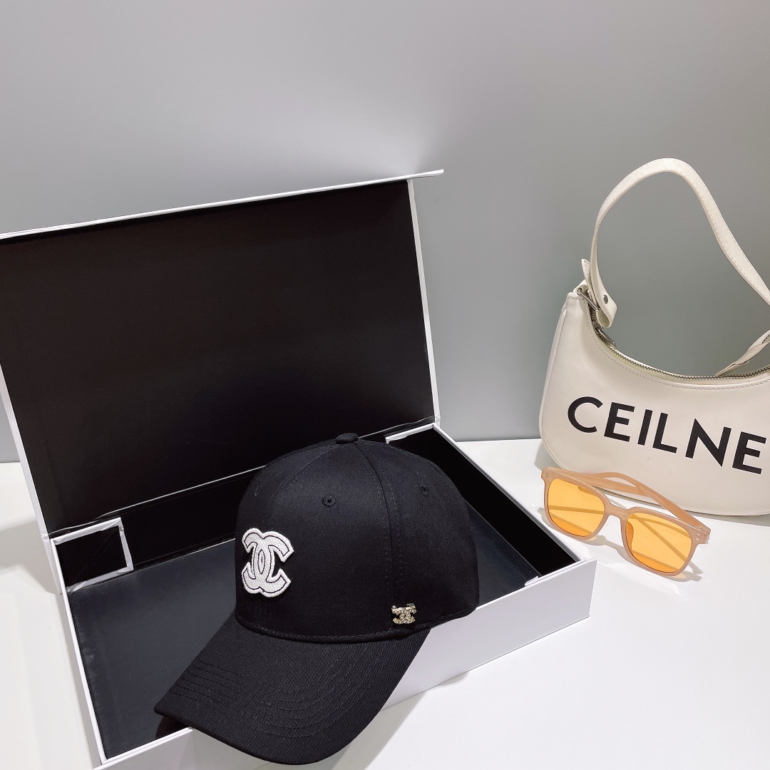 Streetwear Hat Chanel 329031 - vstockx