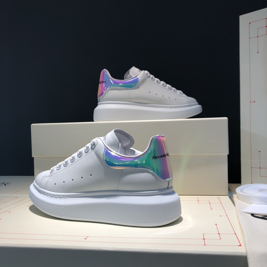 Alexander McQueen Oversized Shock Pink - vstockx