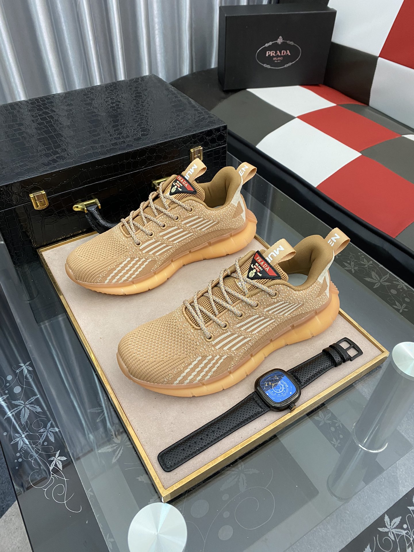 Prada Low Top sneaker 18 - vstockx