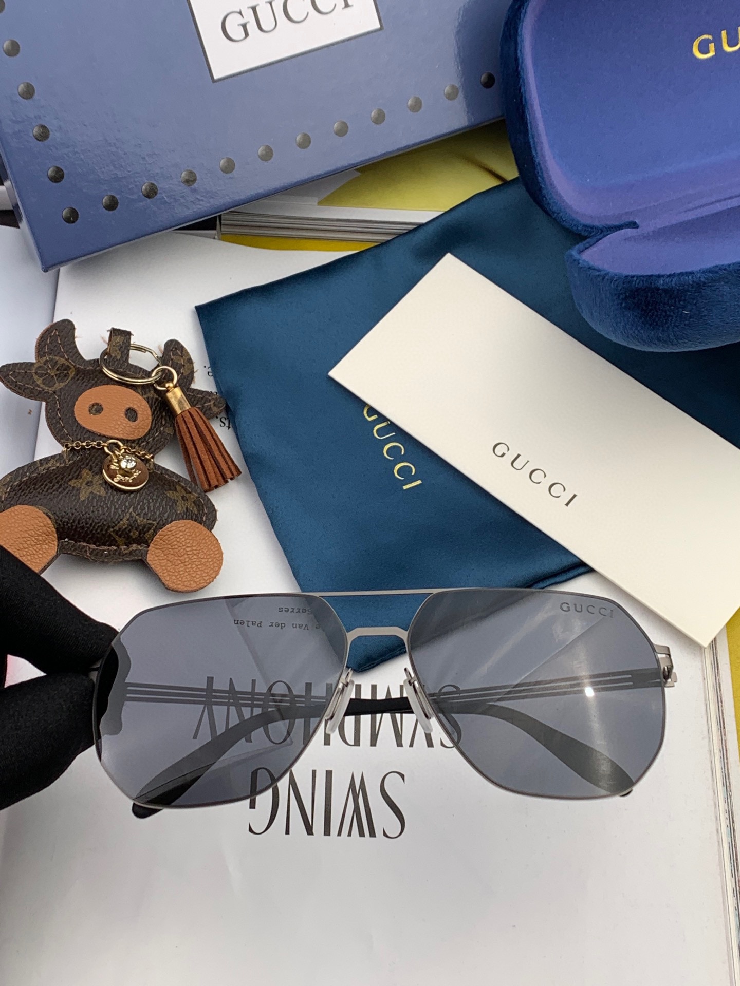 Sunglasses Gucci G7500 - vstockx