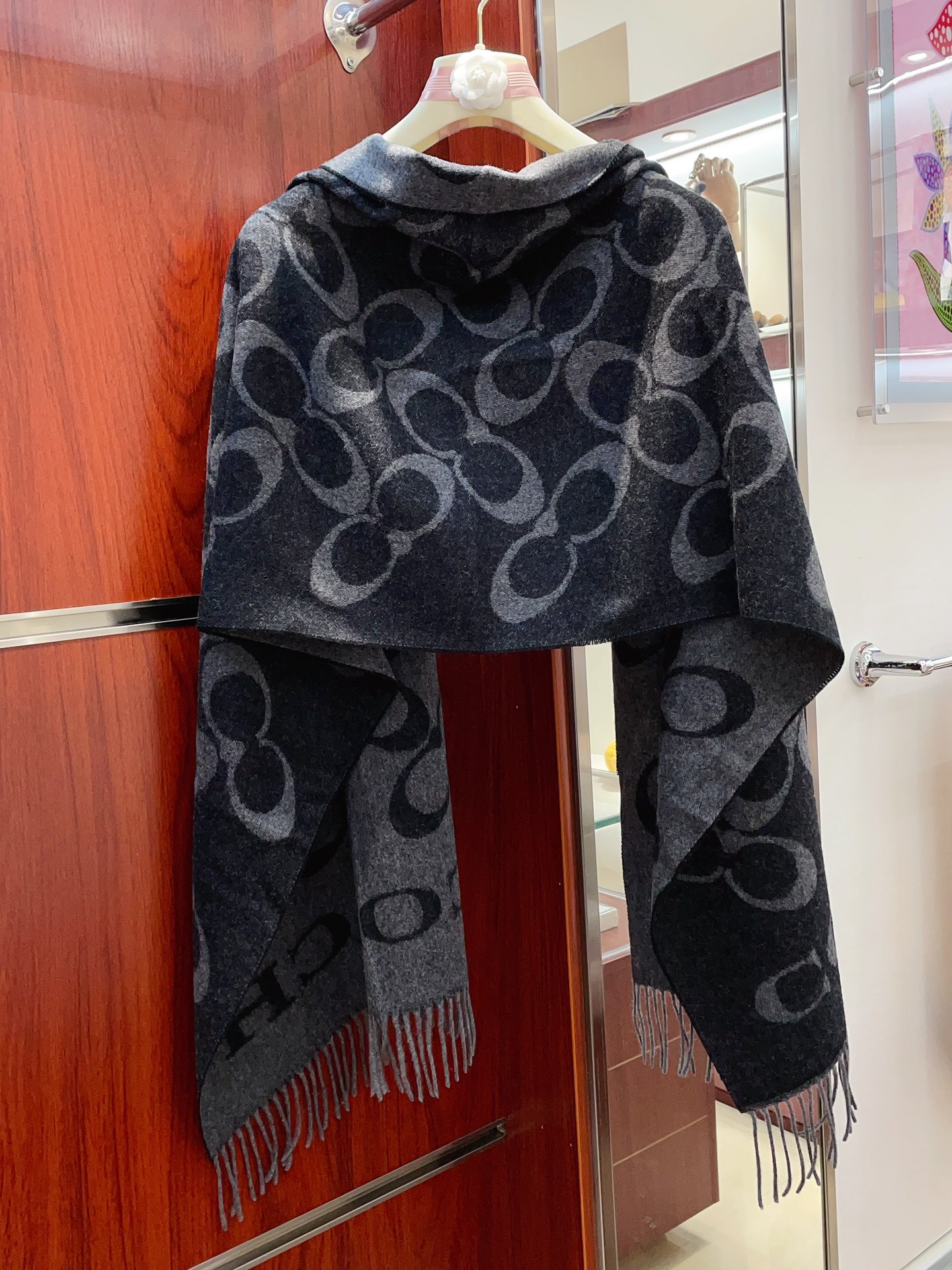 Streetwear Scarf COACH 328770 SIZE:195×53cm - vstockx