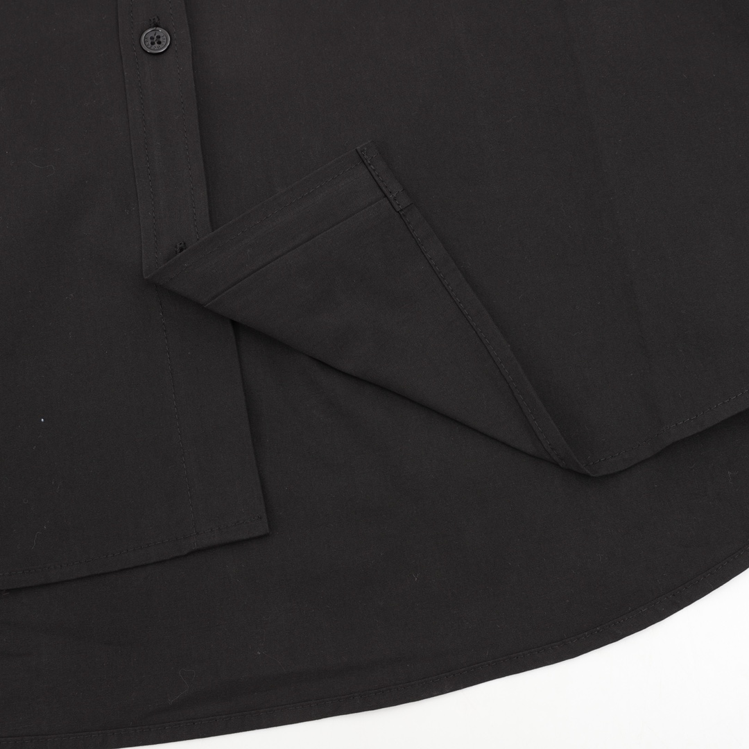 Clothes Balenciaga 142 - vstockx