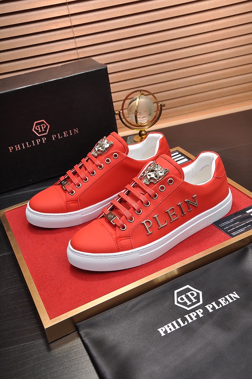Philipp Plein Low Top Sneakers 10 - vstockx