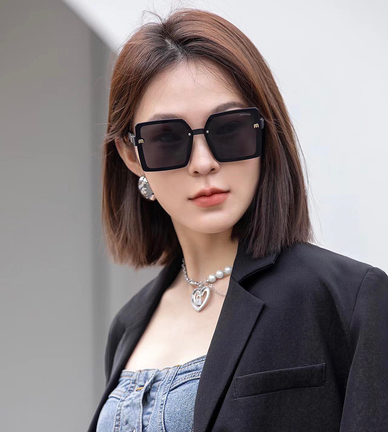 sunglasses Miu Miu MM1405 - vstockx