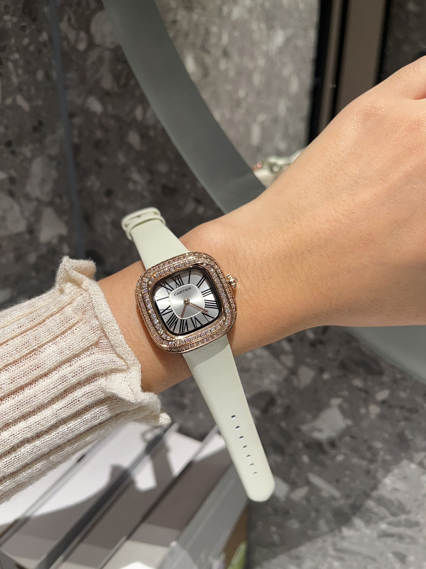 Watches Cartier 322185 size:40 mm - vstockx