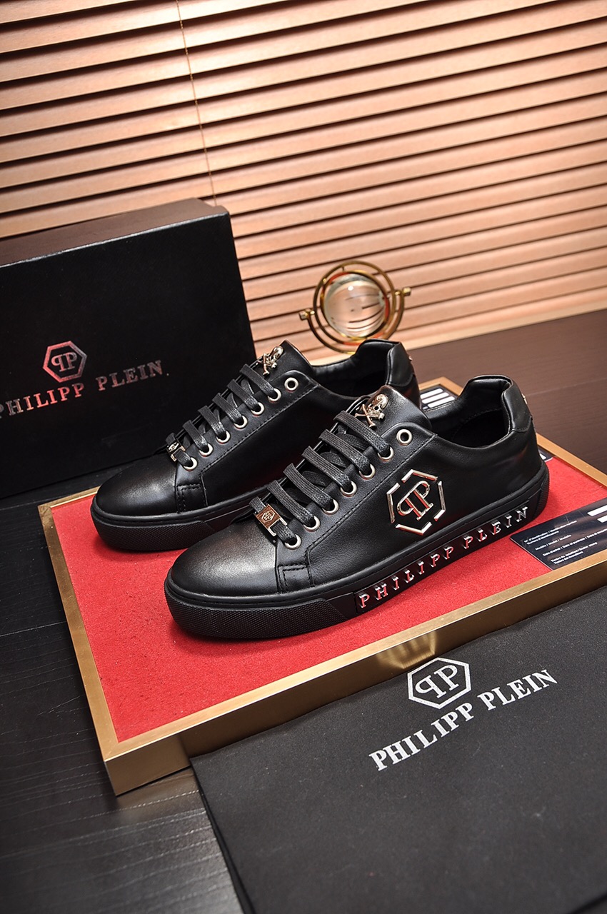 Philipp Plein Low Top Sneakers 35 - vstockx