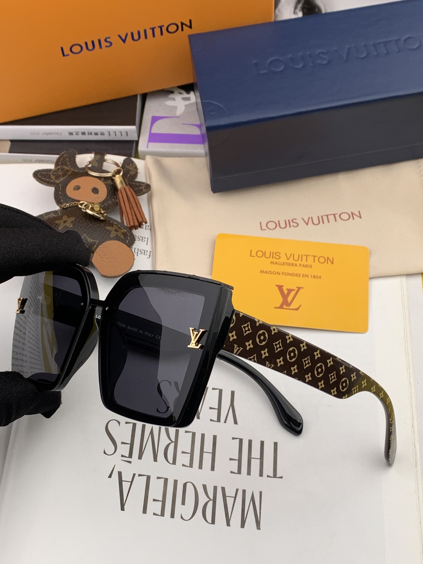 Sunglasses LOUIS VUITTON L2899 - vstockx