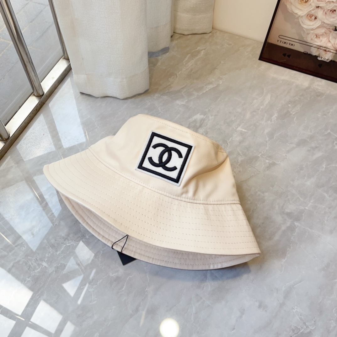 Streetwear Hat Chanel 329377 - vstockx