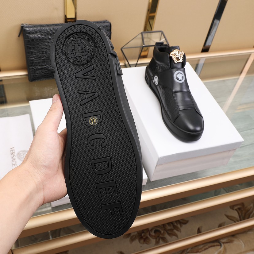 Versace High Top Sneaker 6 - vstockx