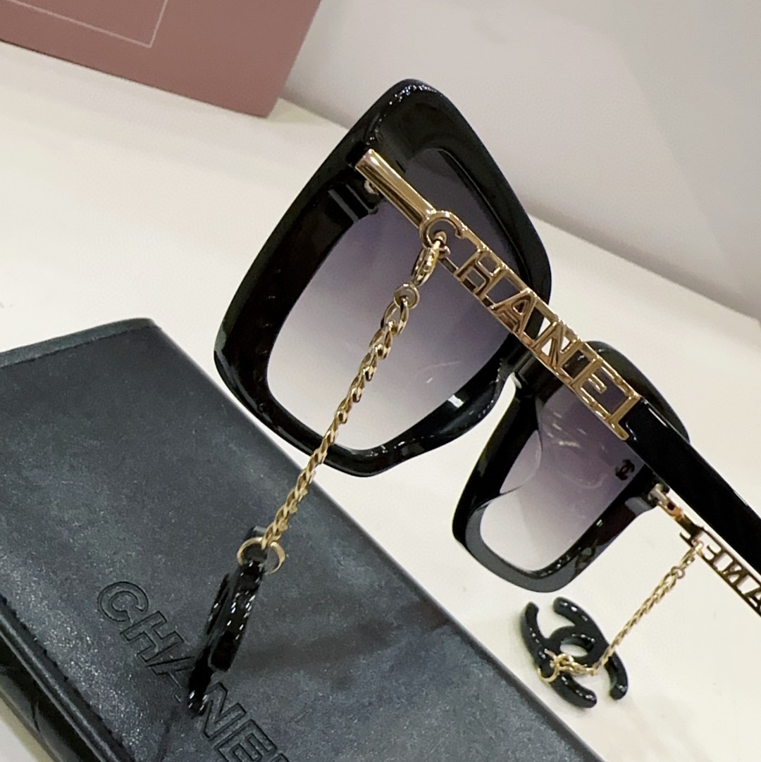 Sunglasses Chanel CH0651 - vstockx