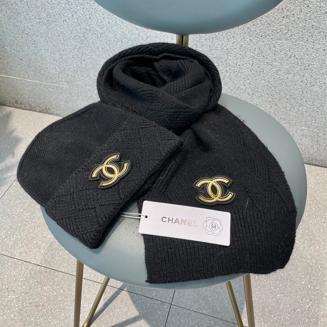 Hat & Scarf Chanel 2 - vstockx