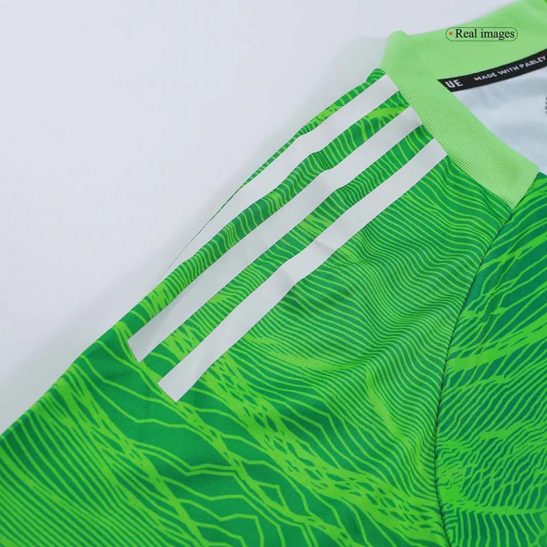 Real Madrid Goalkeeper Long Sleeve Soccer Jersey 2021/22 - vstockx