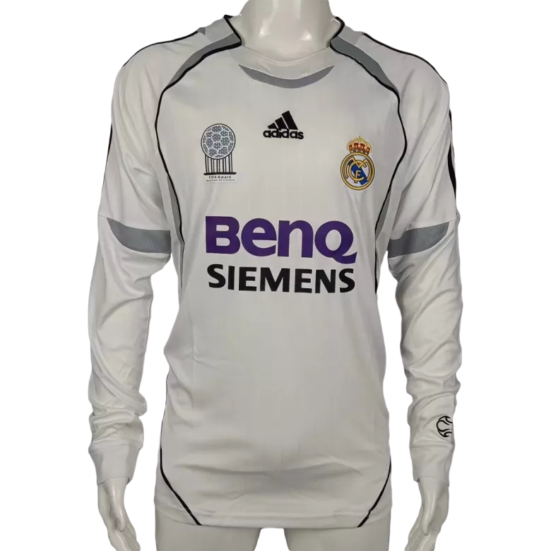 Vintage Soccer Jersey Real Madrid Home Long Sleeve 2006/07 - vstockx