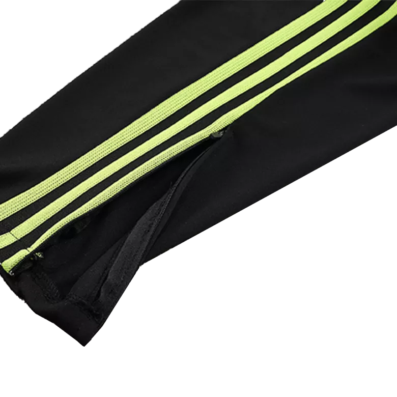 Manchester United 1/4 Zip Tracksuit 2022/23 - vstockx