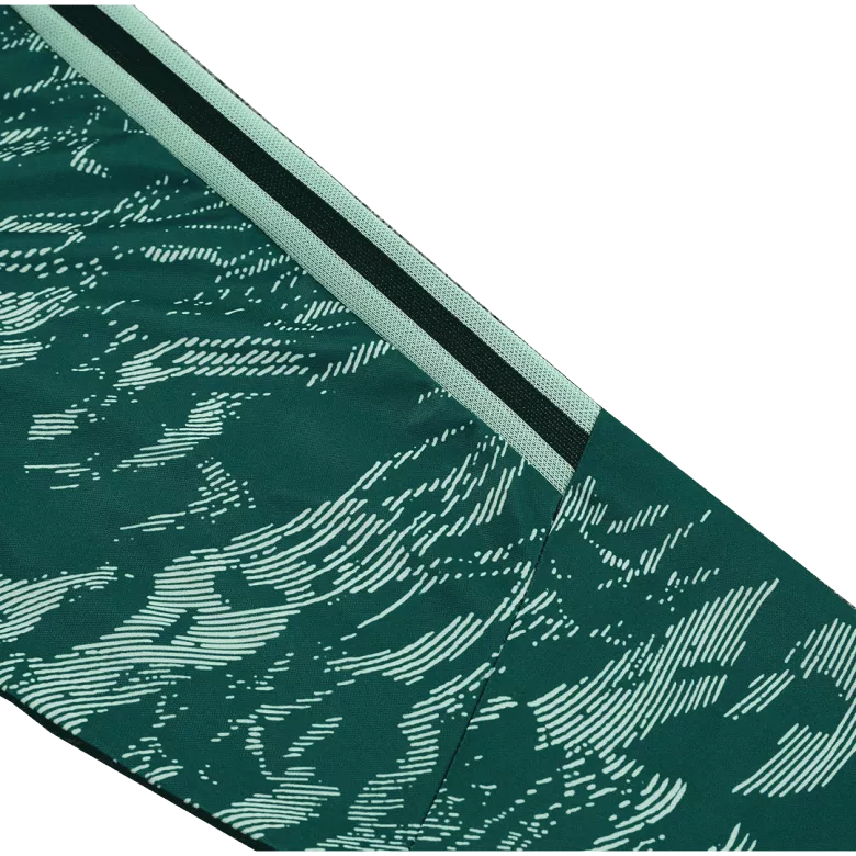 Real Madrid 1/4 Zip Tracksuit 2022/23 Green - vstockx