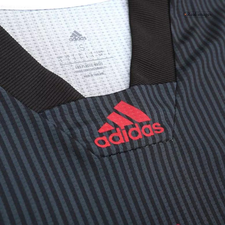 Manchester United Authentic Icon Jersey 2022/23 - vstockx