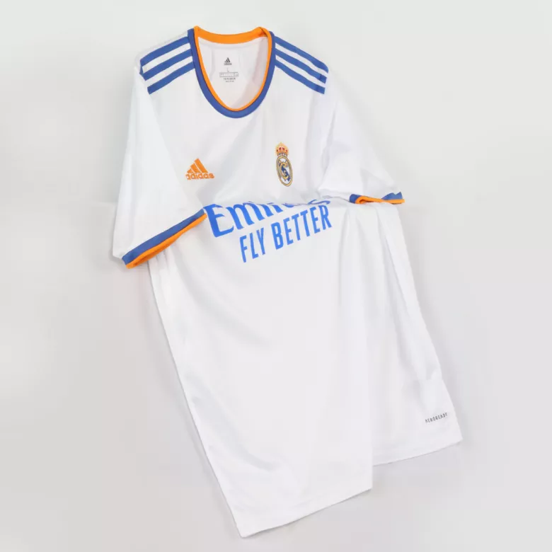 Real Madrid Home Soccer Jersey 2021/22 - vstockx