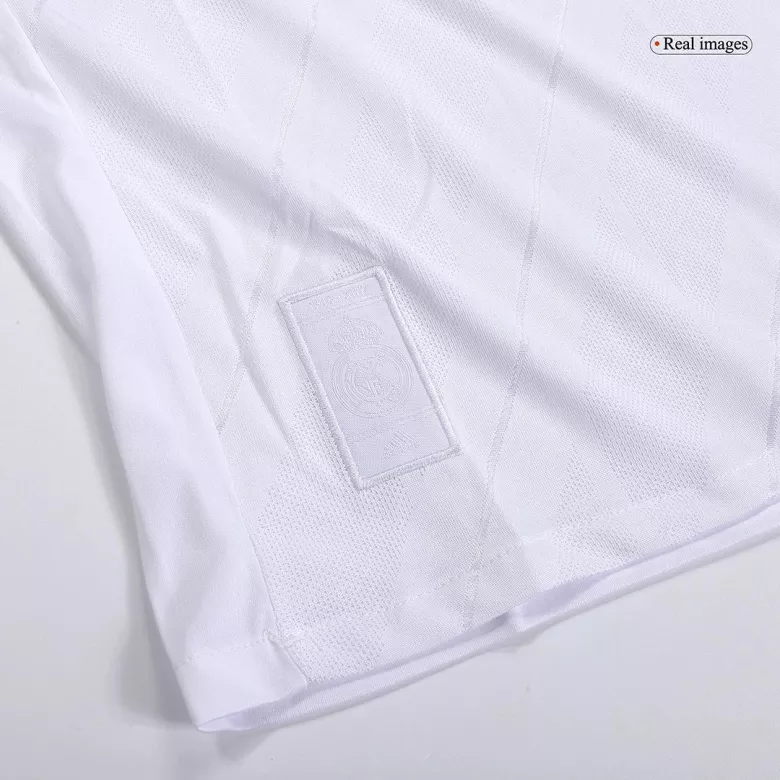 Real Madrid Home Soccer Jersey 2017/18 - vstockx