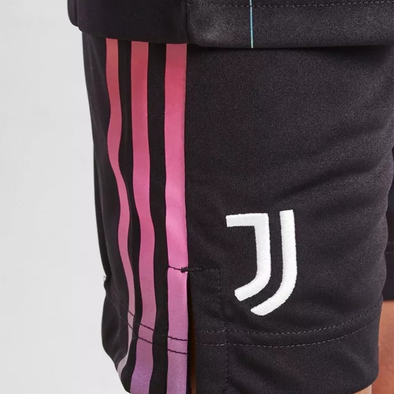 Juventus Away Soccer Shorts 2021/22 - vstockx