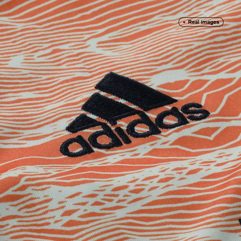 Bayern Munich Goalkeeper Long Sleeve Soccer Jersey 2021/22 - vstockx