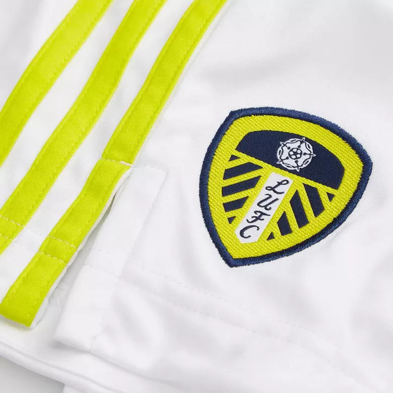 Leeds United Home Soccer Shorts 2021/22 - vstockx