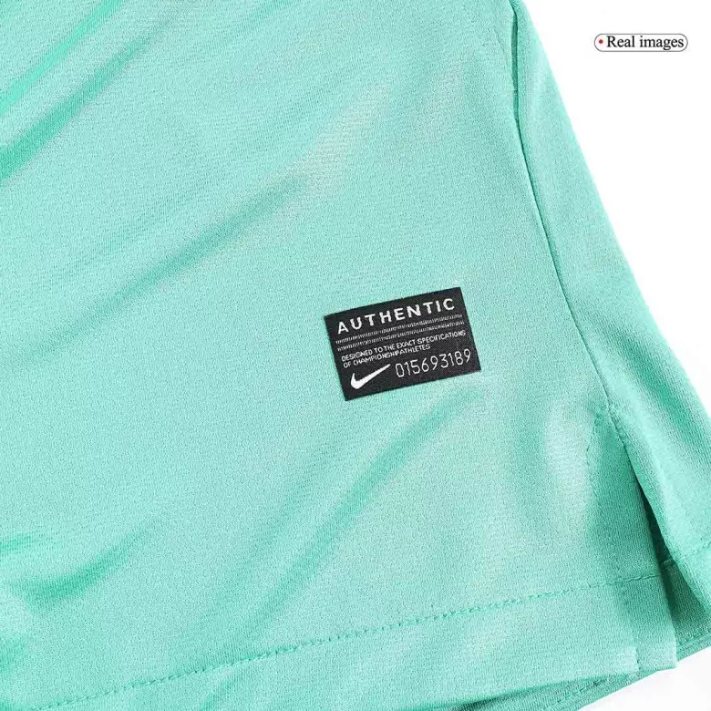 Barcelona Away Soccer Jersey 2010/11 - vstockx