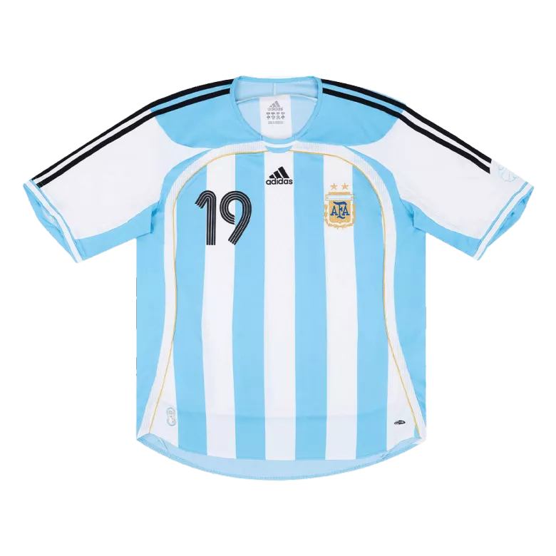 Vintage Soccer Jersey MESSI #19 Argentina Home 2006 - vstockx
