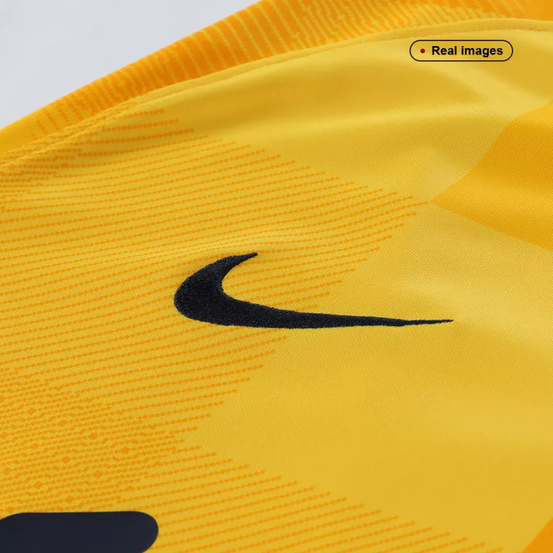 Liverpool Goalkeeper Soccer Jersey 2021/22 - vstockx