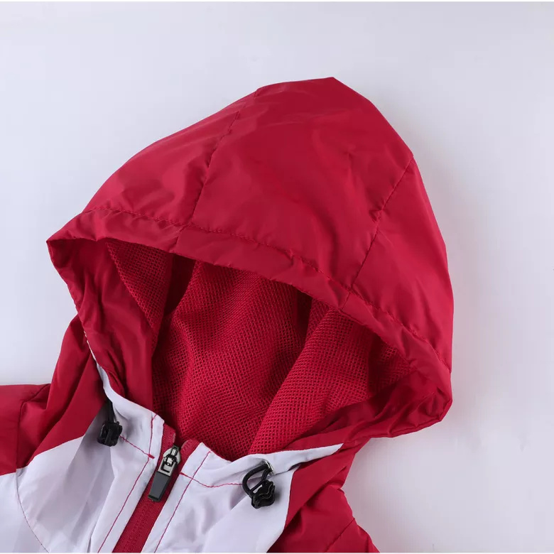 Liverpool Windbreaker Hoodie Jacket 2022/23 - vstockx