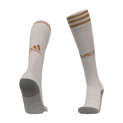 Real Madrid Home Soccer Socks 2019/20              �� - vstockx