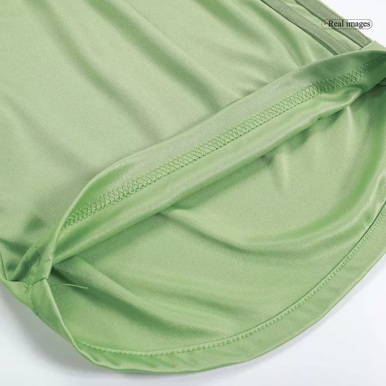 Bayern Munich Oktoberfest Soccer Shorts 2023/24 - vstockx