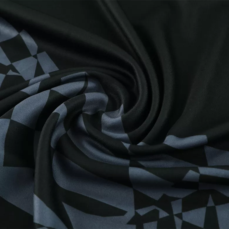 Newcastle United 1/4 Zip Tracksuit 2023/24 Black - vstockx