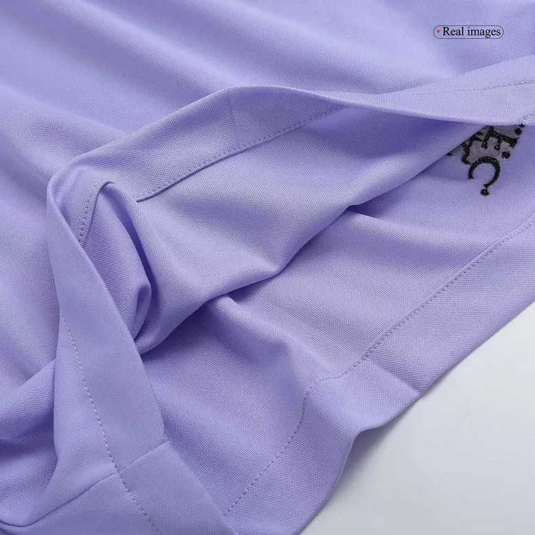 Liverpool Goalkeeper Soccer Shorts 2022/23 - vstockx