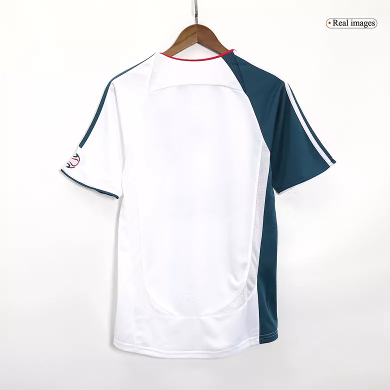 Vintage Soccer Jersey Liverpool Third Away 2006/07 - vstockx