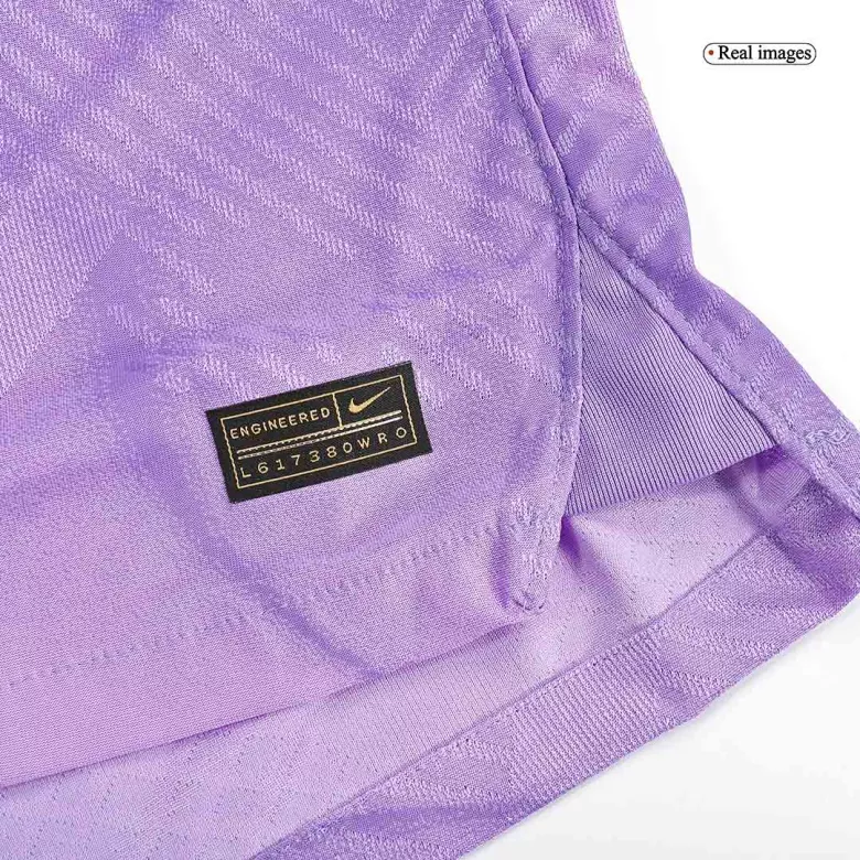 Liverpool Goalkeeper Authentic Soccer Jersey 2022/23 - vstockx