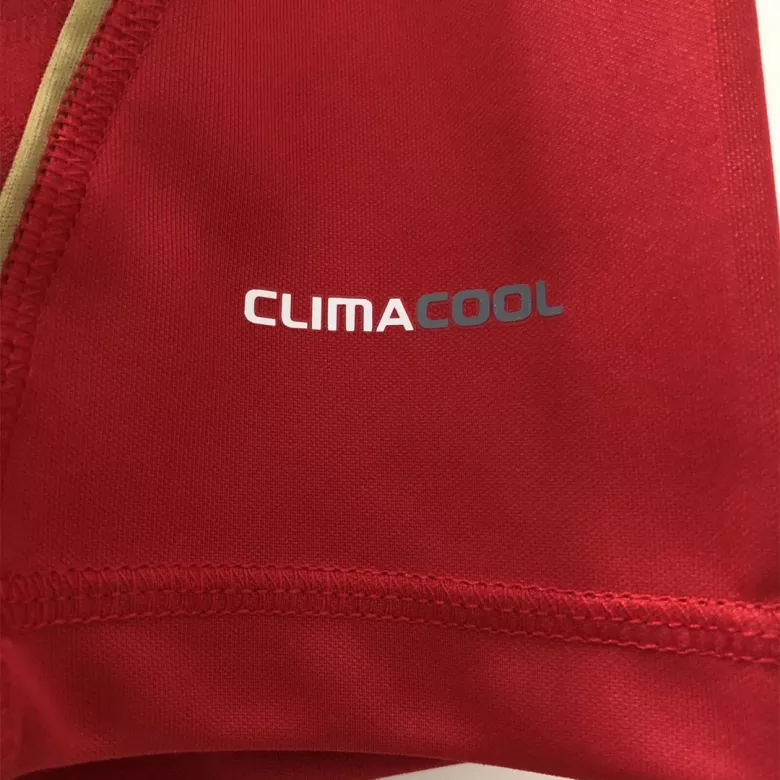 Retro Liverpool Home Jersey 2010/12 - vstockx