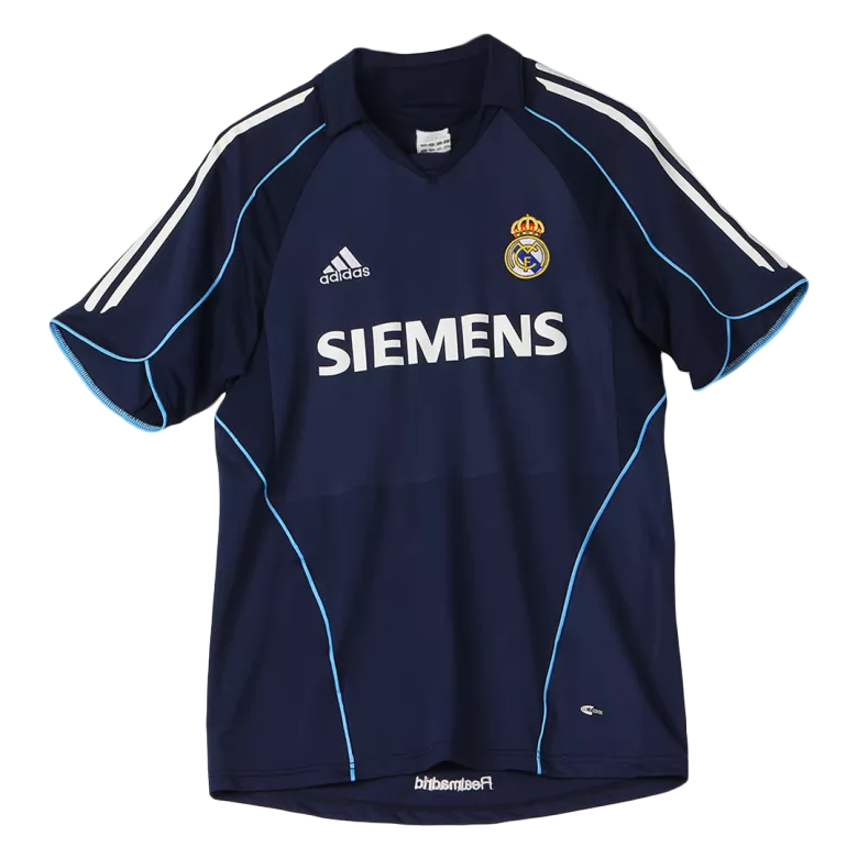 Vintage Soccer Jersey Real Madrid Away 2005/06 - vstockx