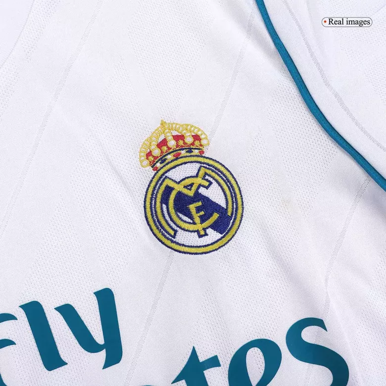 Real Madrid Home Soccer Jersey 2017/18 - vstockx