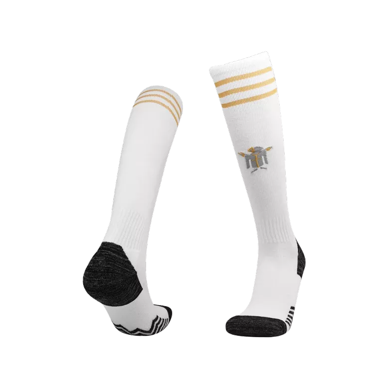 Bayern Munich Away Soccer Socks 2022/23 - vstockx