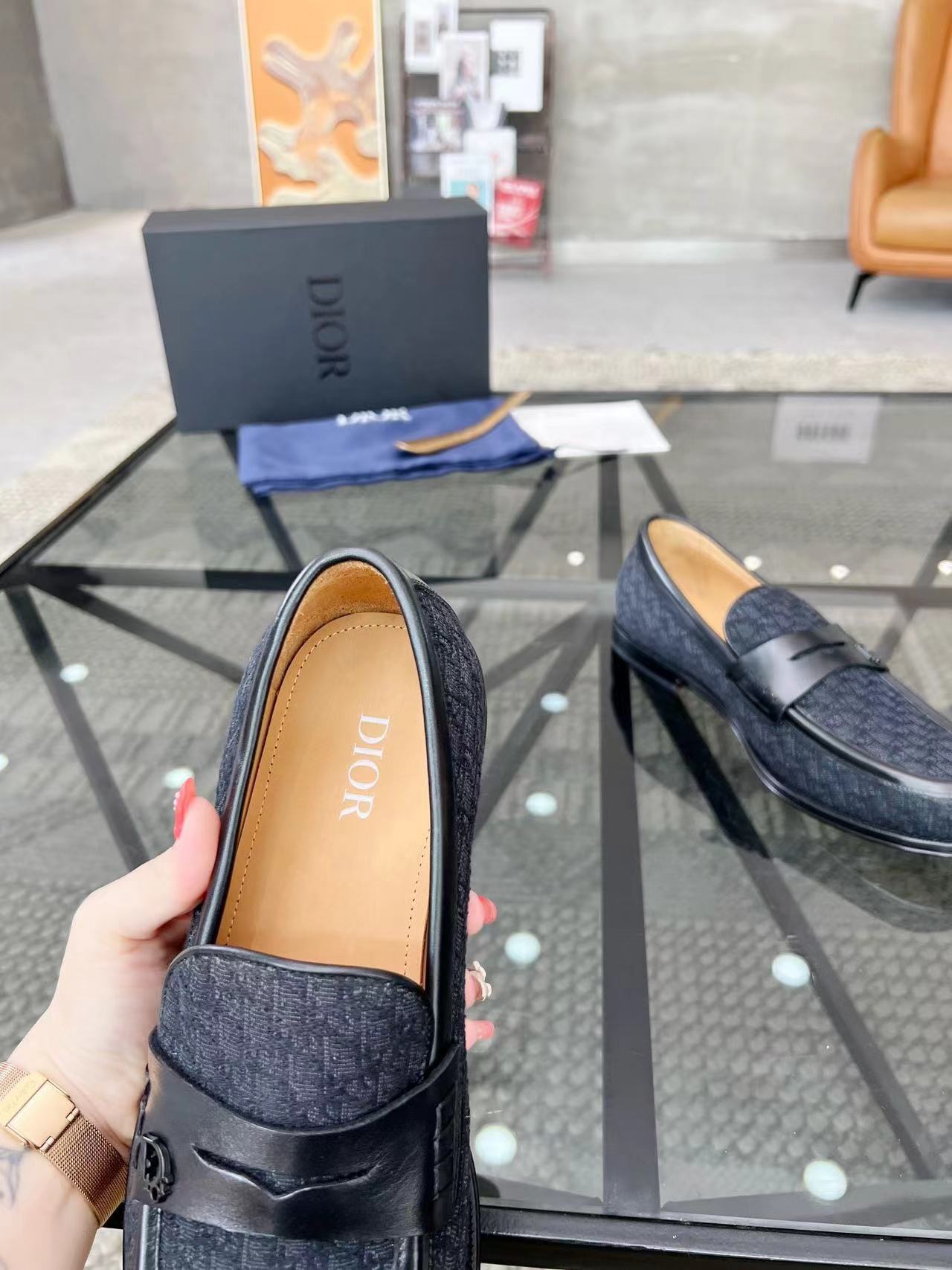 Dior leather shoes, loafers customized links-03 - vstockx