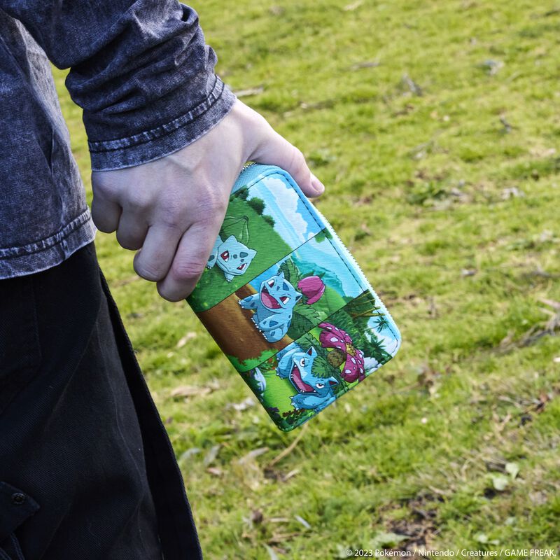 Pokémon Bulbasaur Evolution Zip Around Wallet