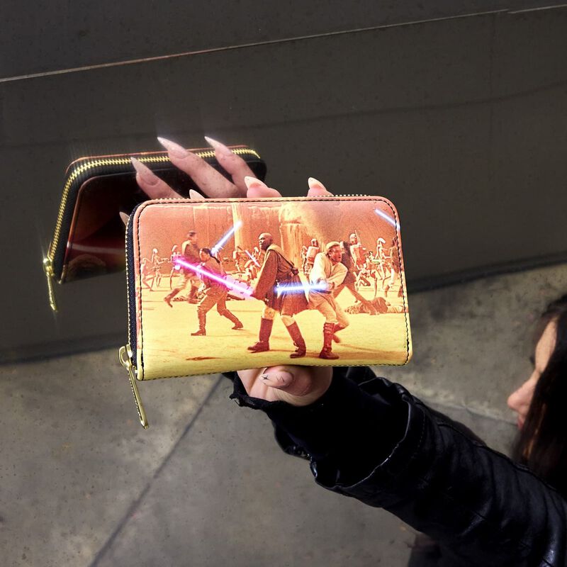 Star Wars: Episode II – Attack of the Clones Scene Zip Around Wallet