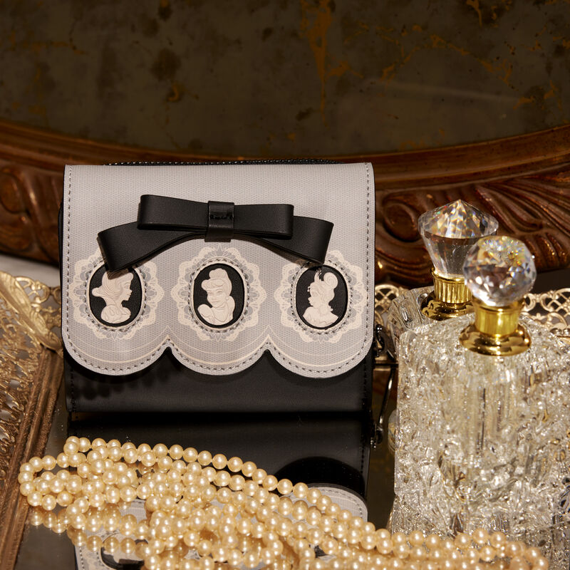 Disney Princess Cameo Porcelain Portraits Zip Around Wallet