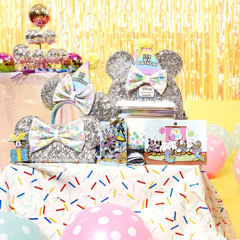 Mickey Mouse Birthday Present Surprise 3