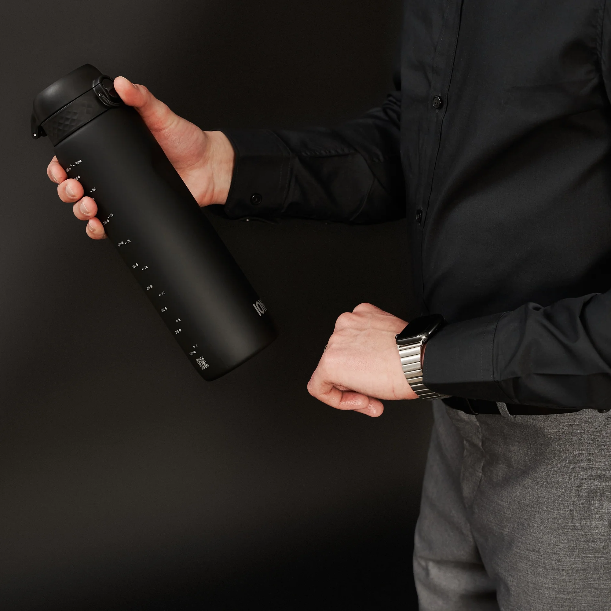 ION8 Leak Proof Flip-Top 1 Litre Water Bottle, BPA Free, Dishwasher-Safe, Black, 1000ml (32oz)